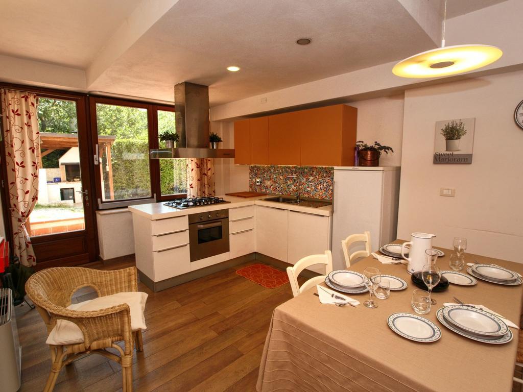 Belvilla By Oyo Villa Insieme San Valentino in Abruzzo Citeriore Habitación foto